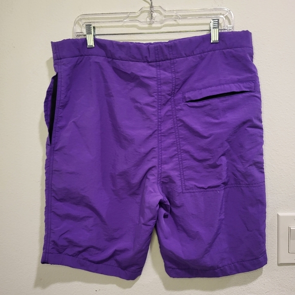 Raised by Wolves men's shorts small - Picture 2 of 7